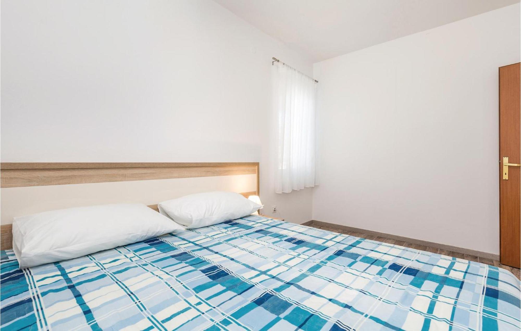 Lovely Apartment In Mandre With Wifi Luaran gambar