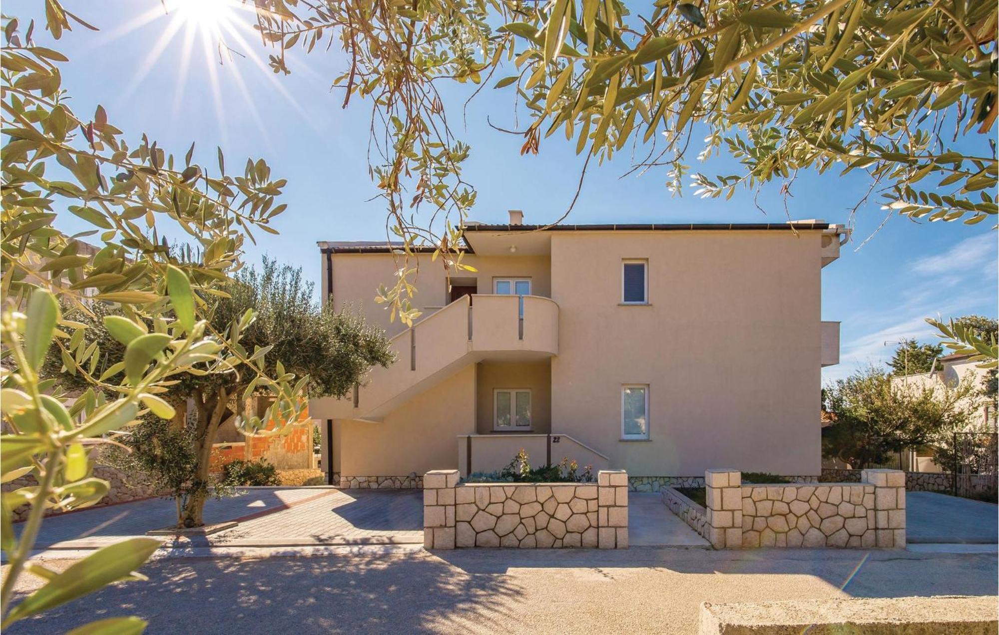 Lovely Apartment In Mandre With Wifi Luaran gambar